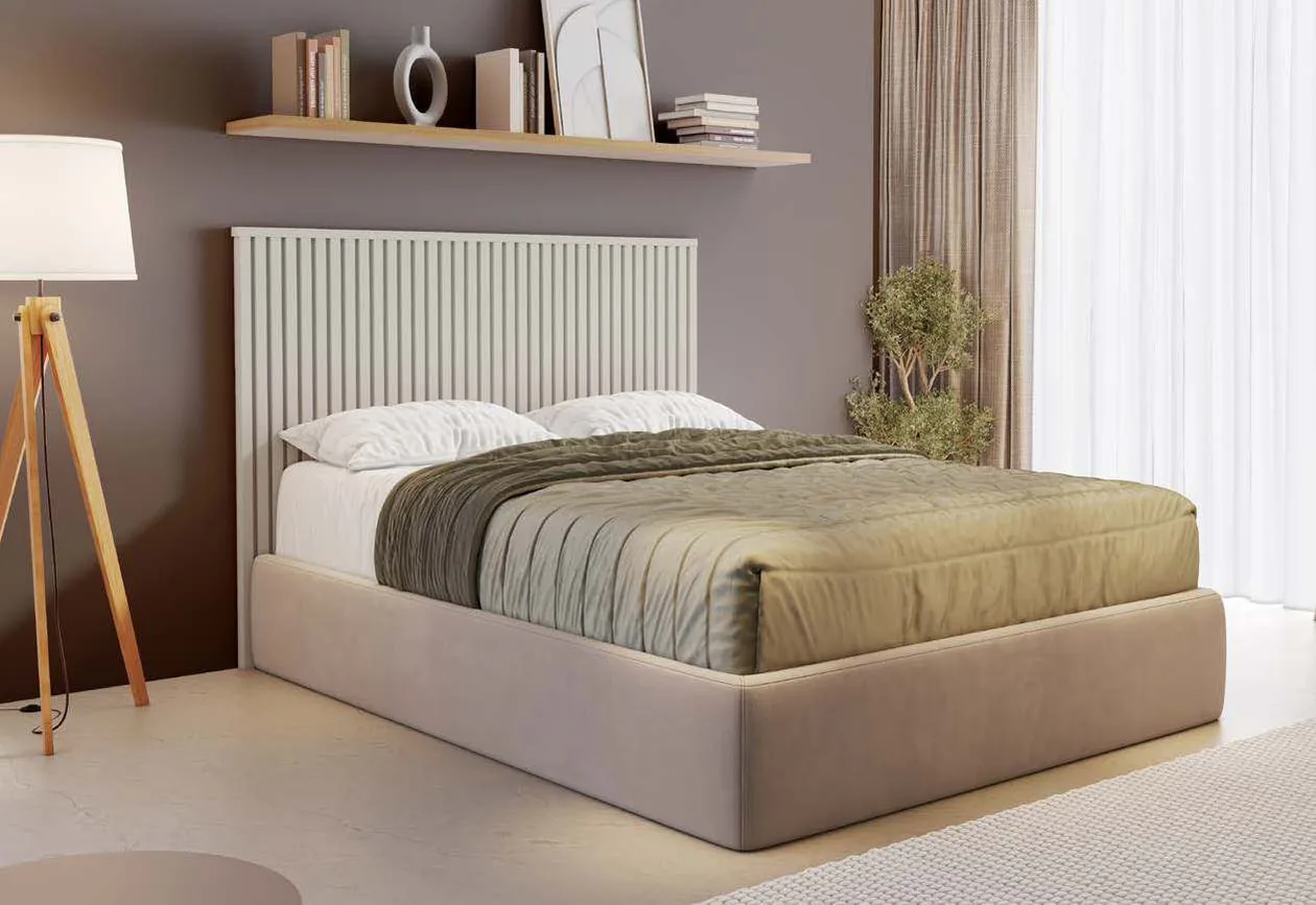 Quarto com cabeceira ripada