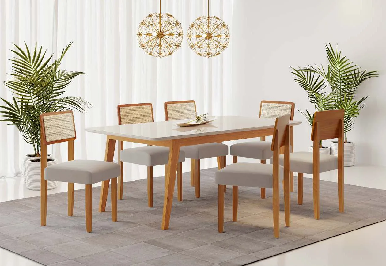 Sala de jantar com mesa e cadeiras